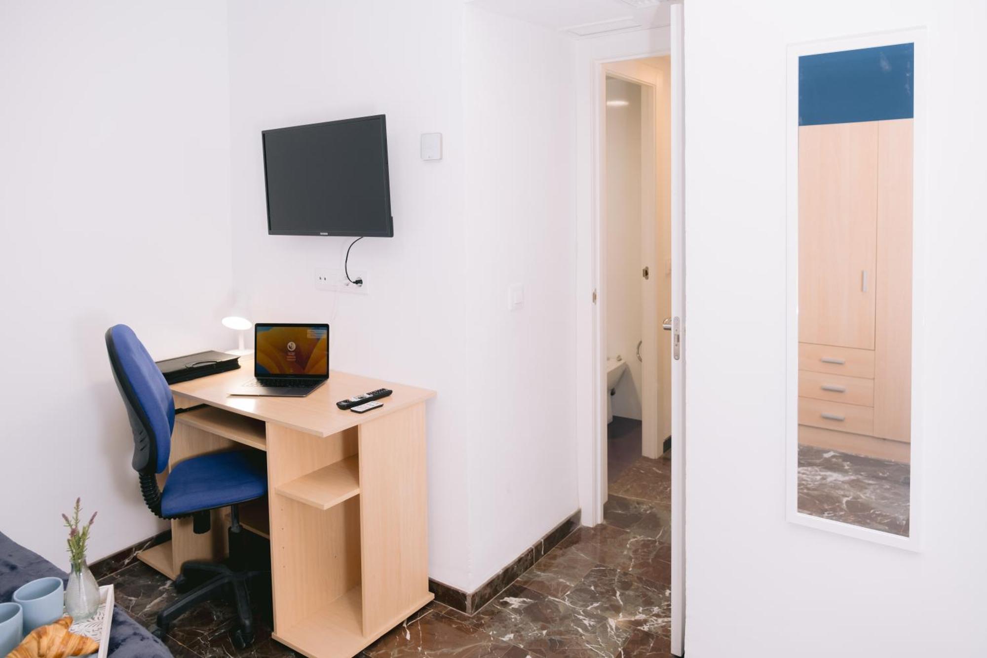 Piso Compartido Delyrent, Reja Hotel Jaén Kültér fotó
