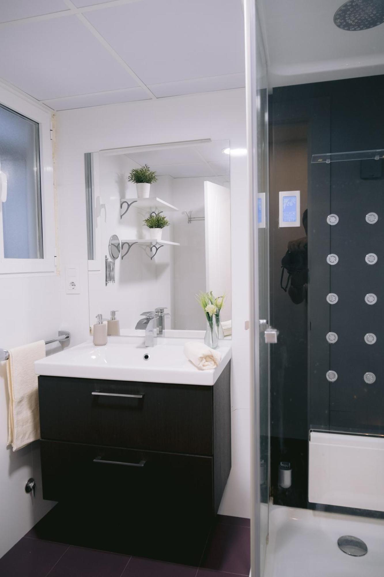 Piso Compartido Delyrent, Reja Hotel Jaén Kültér fotó