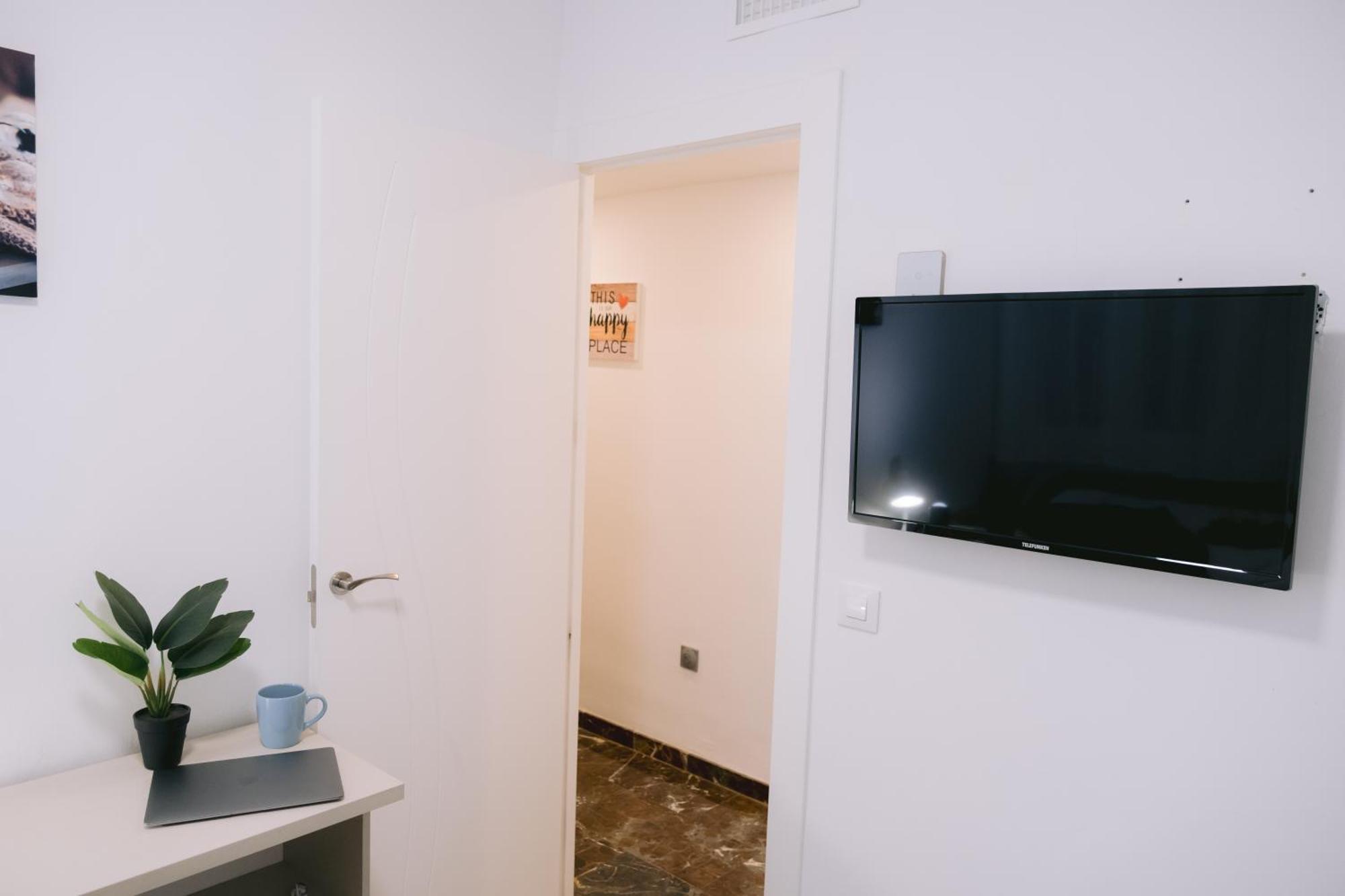 Piso Compartido Delyrent, Reja Hotel Jaén Kültér fotó