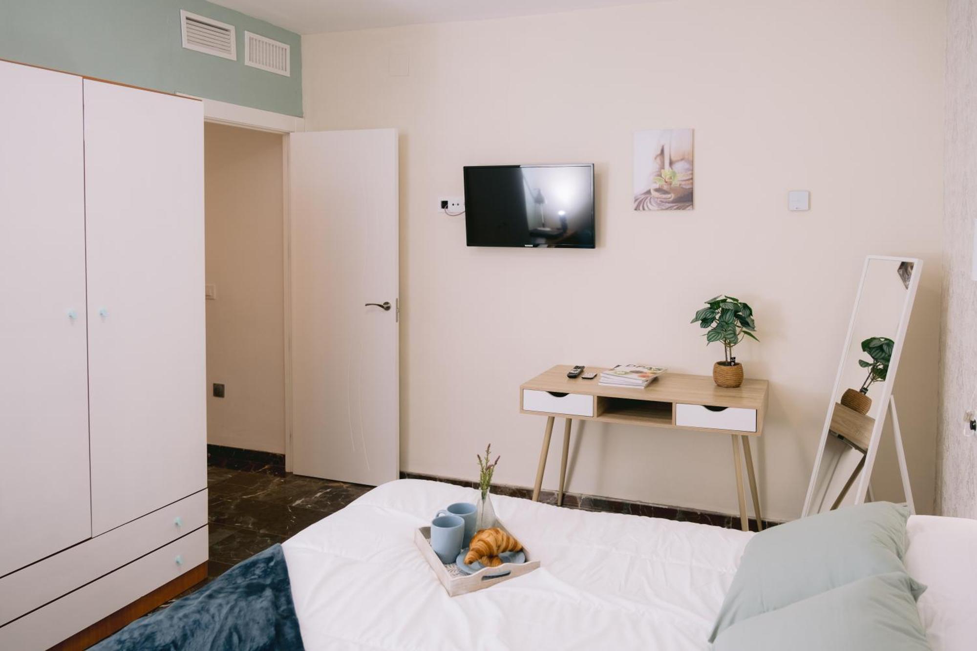 Piso Compartido Delyrent, Reja Hotel Jaén Kültér fotó