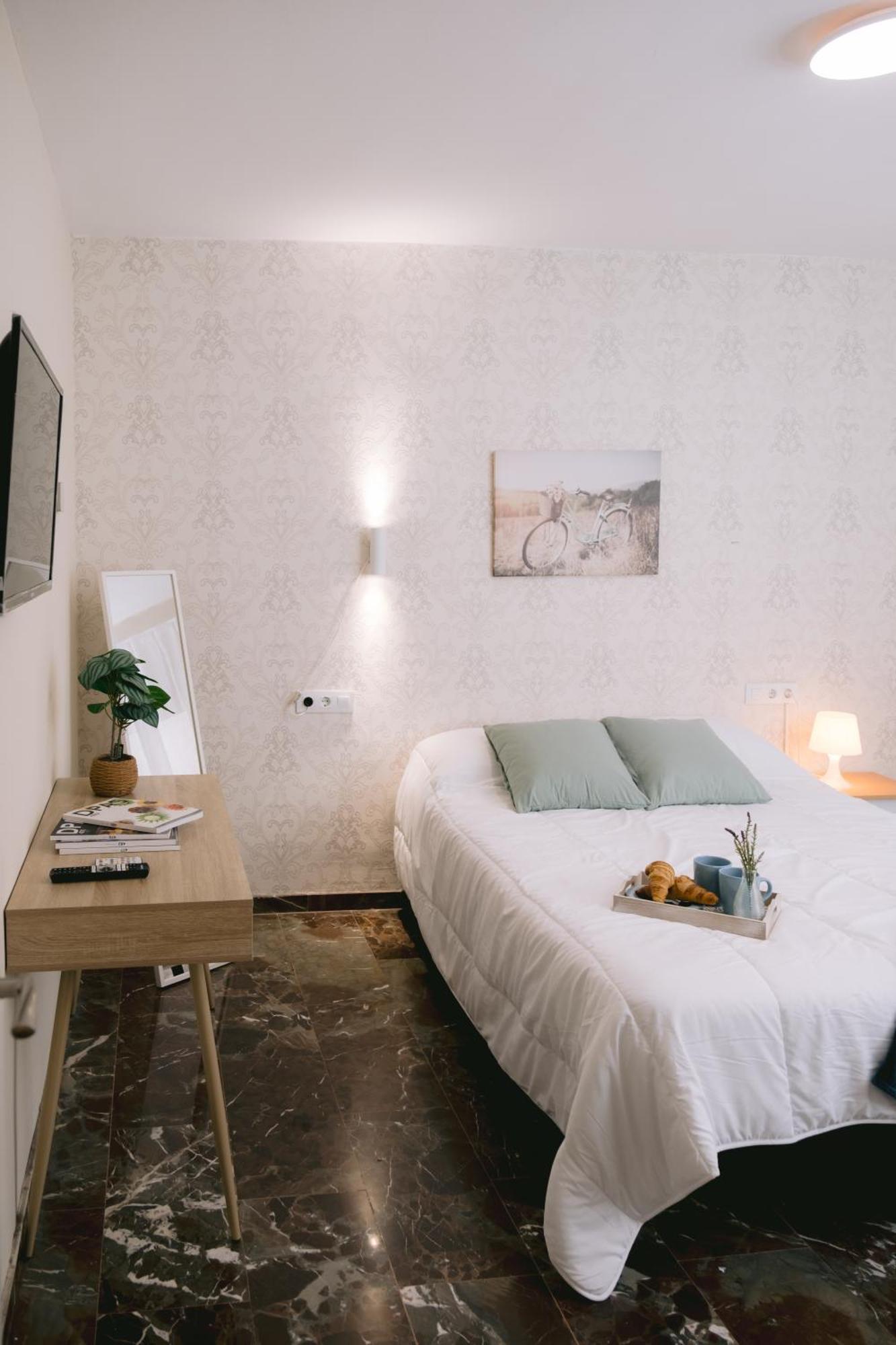 Piso Compartido Delyrent, Reja Hotel Jaén Kültér fotó